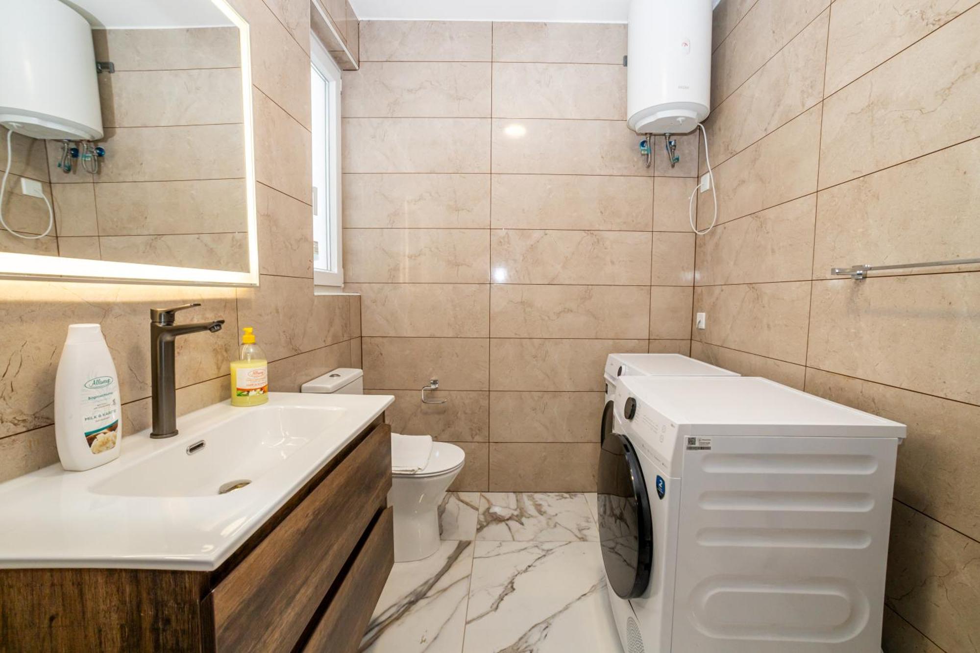 Charming 2-bedroom, 2-bathroom In Malta St. Paul's Bay